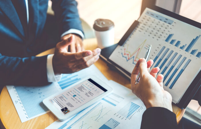 Convaincre les achjats d'investir dans un robot de surveillance GR100